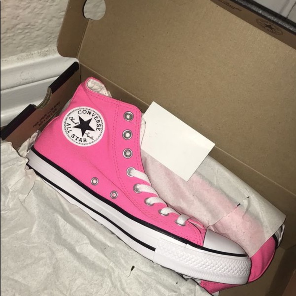 Brand New High Top Pink Converse 9W